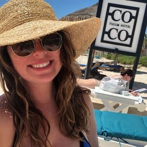 Meet your Posher, Stephanie